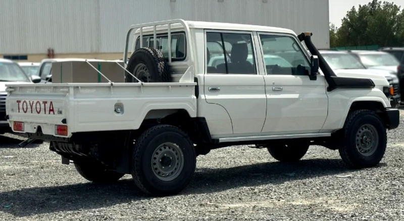 Toyota Land Cruiser 79 / Gasoline / Manual / 4.0L / 4x4 DC MT63165691936898113