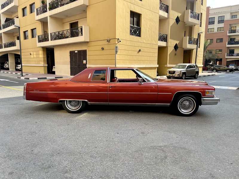 Cadillac coupe de villa sports 2D full options 100% Free Accident In perfect running condition63176166872321114