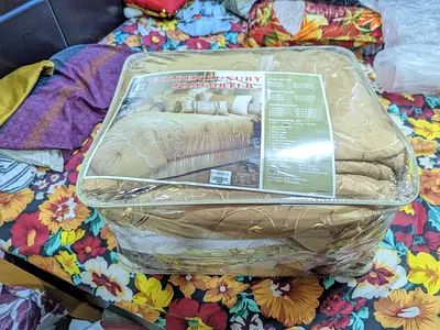 Unused Bed comforter Set - stylish and cozy