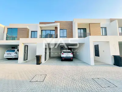 Stunning Furnished Townhouse | 3 Bed + Maids
