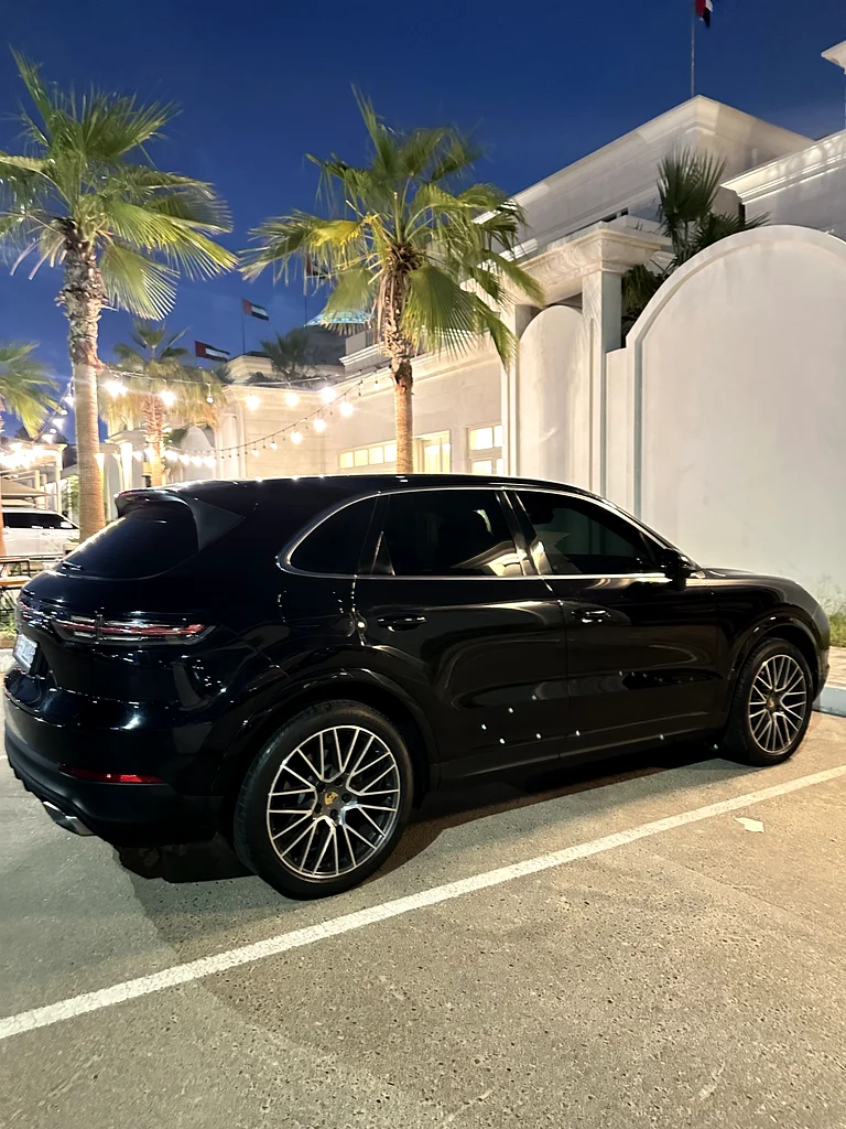Porsche cayenne 2018 GCC first owner63150479438466114