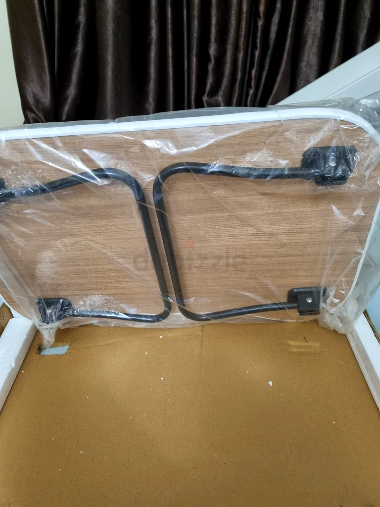 طاولة اللابتوب632218615211531116