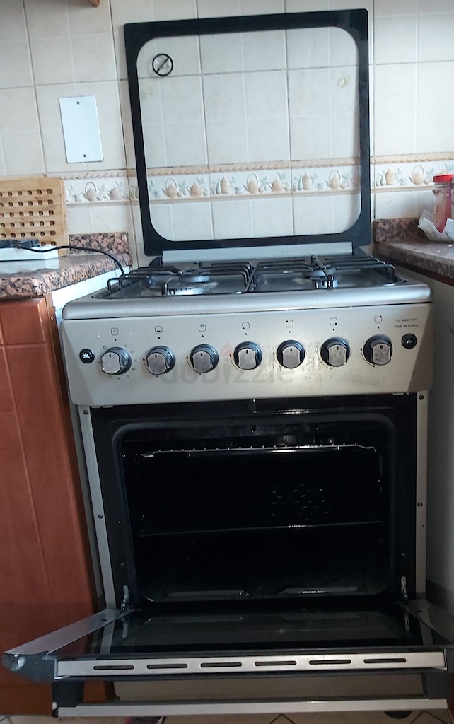 4 Burner Gas Cooker - Super General 