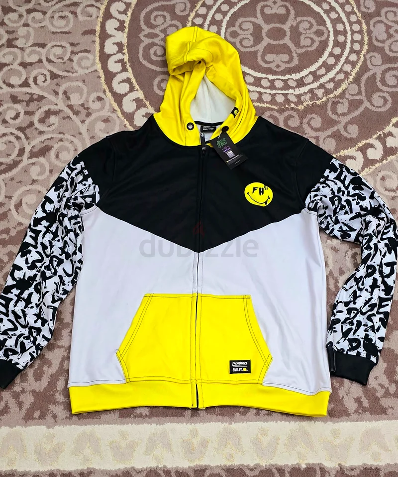 هودز فريش × سمايلي  
هوديات أ باثينغ إيبي63238594116227112