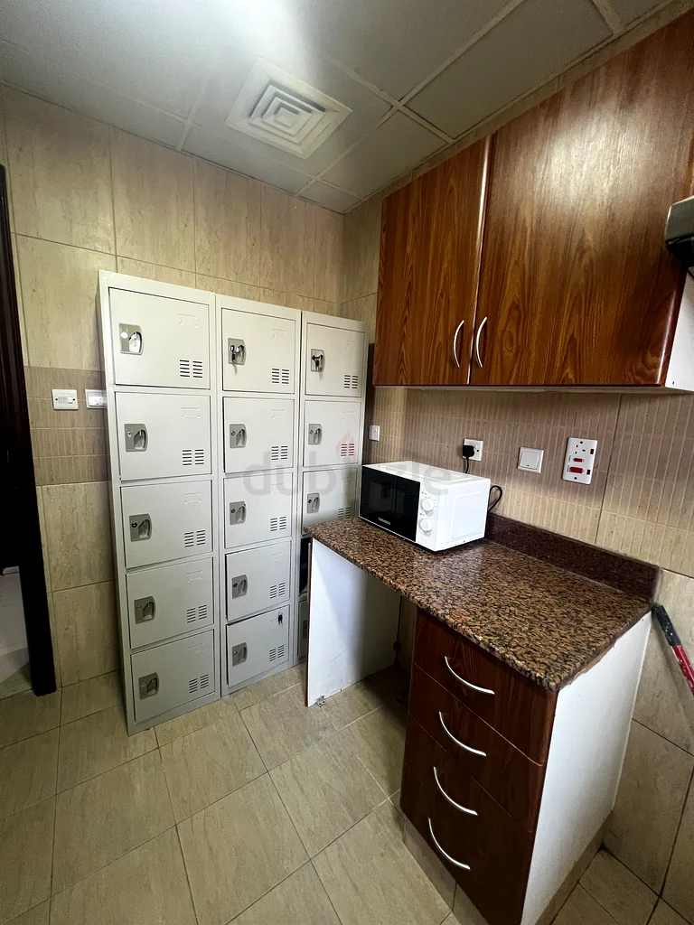 Ladies Bed Space near Insurance Market metro station at Barsha 163314945282051112
