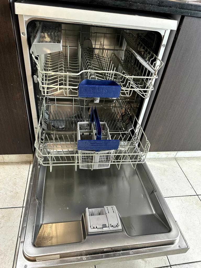 Siemens SN25M830EU dishwasher Freestanding 13 place settings63168523759618112