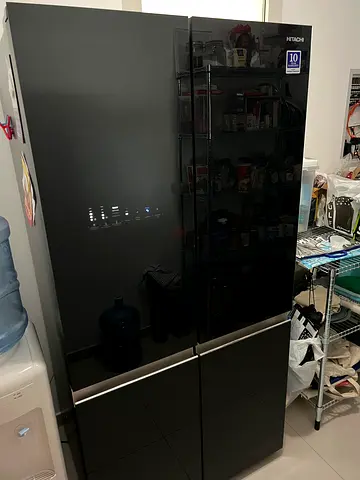 Hitachi French Door Refrigerator Glass body