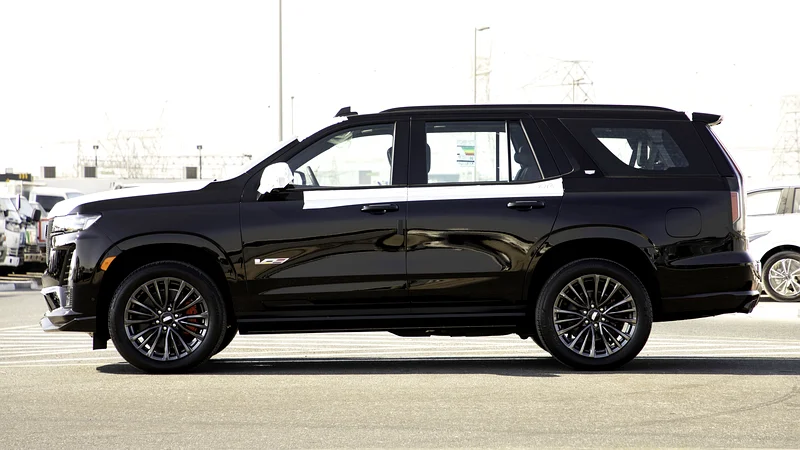 2024 Cadillac Escalade V-Series Supercharged Sport SUV V8 6.2L. VIP+TV 4WD.63176169939971114