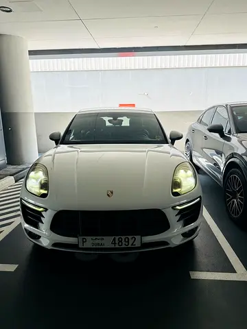 صورة 6 لـ 2015 Porsche MACAN