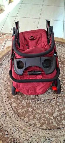 Mam n Baby brand baby stroller, almost new عربيه اطفال ماركه mam n baby شبه جديده