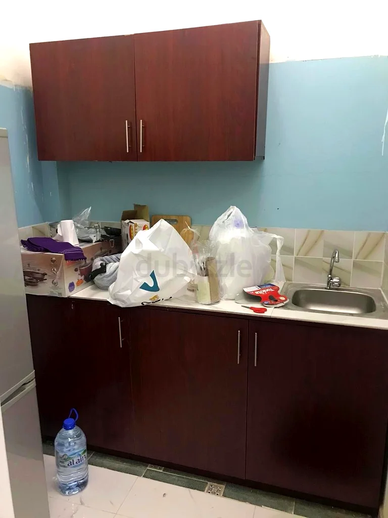 In AL Rashidiya Dubai family room is available attach wash room and kitchen Free Dewa62863787730434112