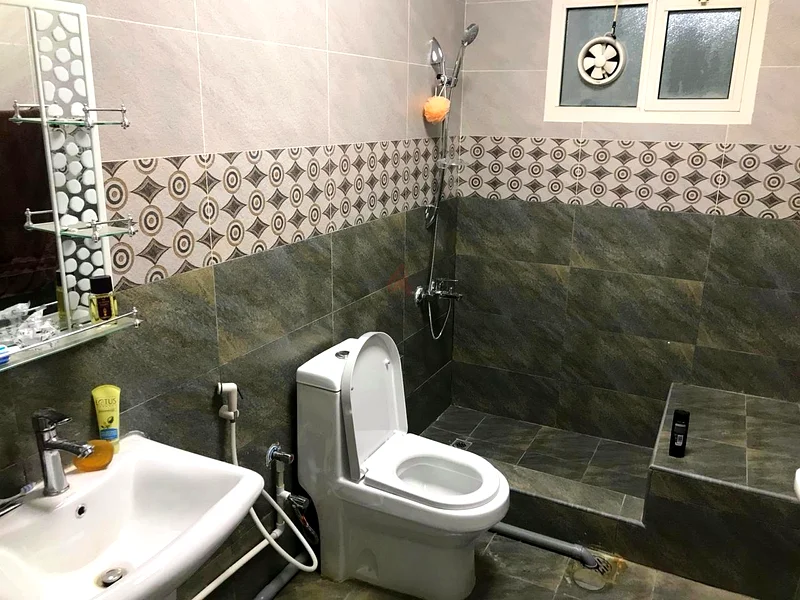 In AL Rashidiya Dubai family room is available attach wash room and kitchen Free Dewa62863787730434111