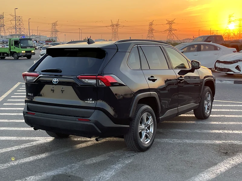 2024 تويوتا راف 4 لي هايبرد 4x4 مستوردة من الولايات المتحدة63148650248065112