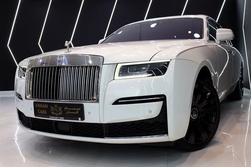 2021 Rolls-Royce Ghost, Panoramic Roof, Rear-Seat Tables, GCC Specs!!63222808190595111