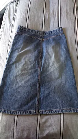 Short jeans skirt with front slit size 26