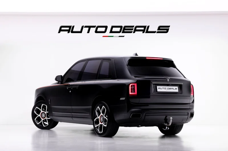 2022 Rolls Royce Cullinan Black Badge | GCC | Warranty | Service Contract | Picnic Seats | Starlight63134993202819114