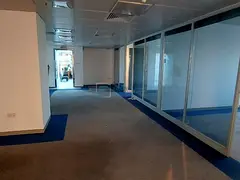SPACIOUS OFFICE I PARTITIONED I SZR VIEW