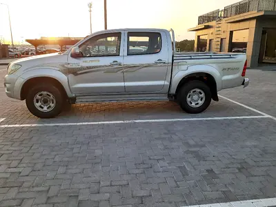 2010 - 4x4 - Excellent condition