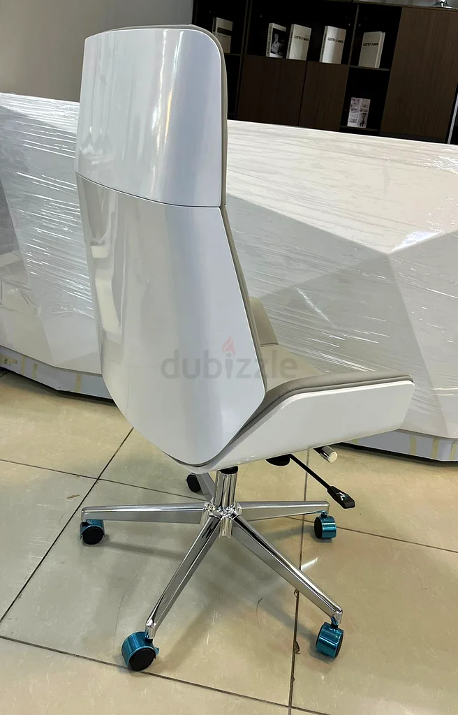 Luxury executive office chair63219348450307111