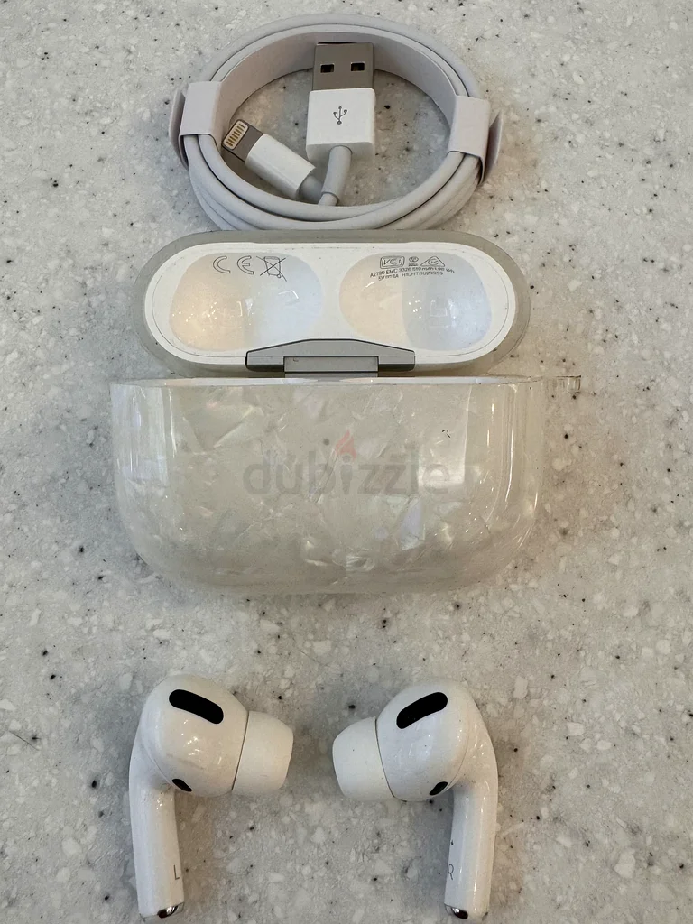 Apple AirPods Pro-1 مع العلبة وكابل الشحن63191111339139113