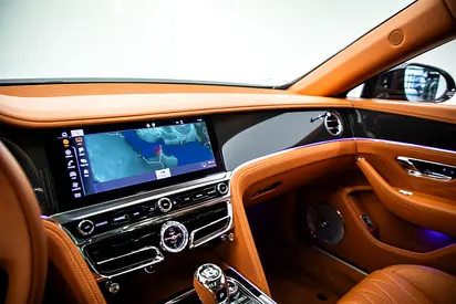 صورة مصغرة 10 لـ 2022 Bentley FLYING SPUR