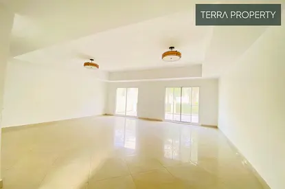 Ready To Move! Spacious Villa | Gated Community