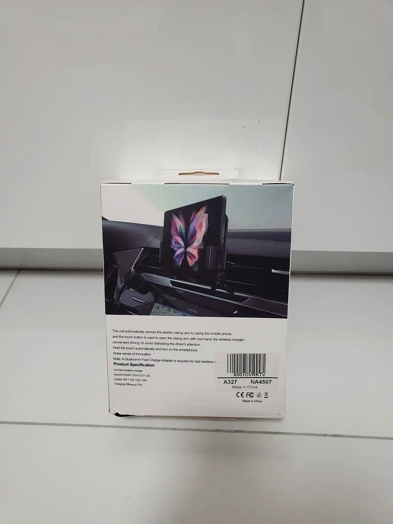 Fast wireless phone charger in car63192100269570111