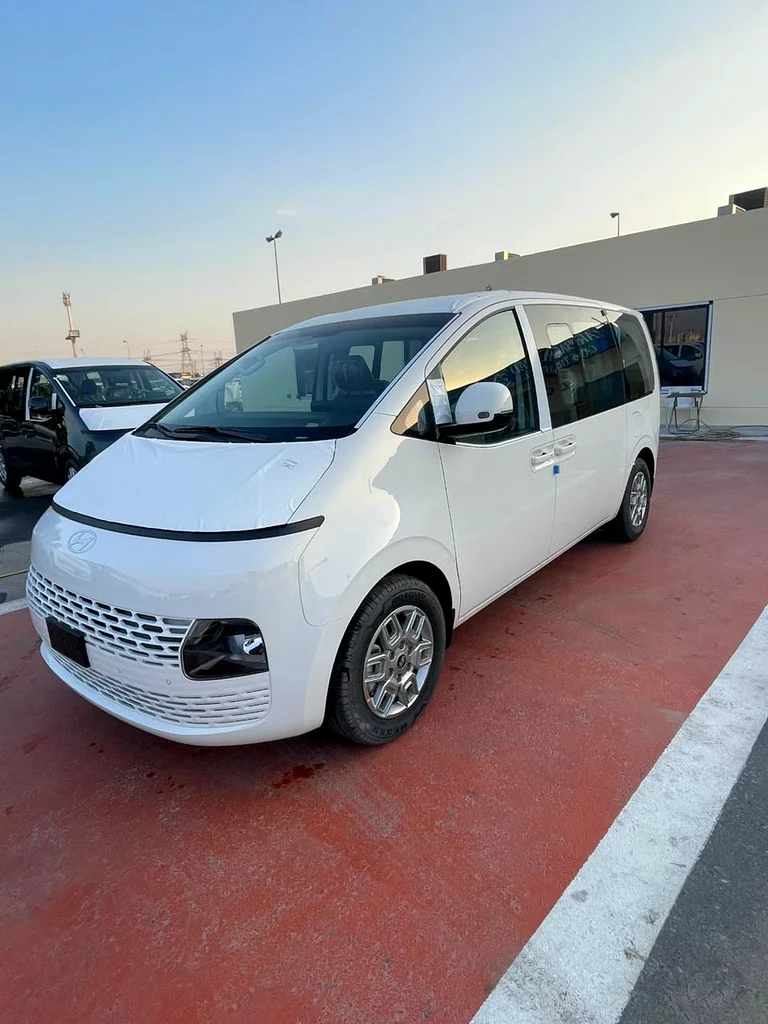 Hyundai Staria - 3.5L - 2025 - 11 seater - GCC63169913543939111