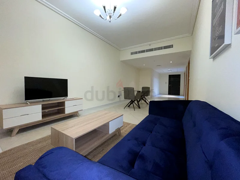 EXCLUSIVE MASTER EN-SUITE WITH SEA VIEWS63314945168131113