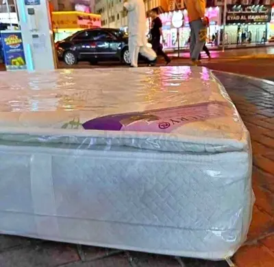 New Queen size 160x200 pillow top memory foam 30cm thickness mattress for sale ( fast delivery )