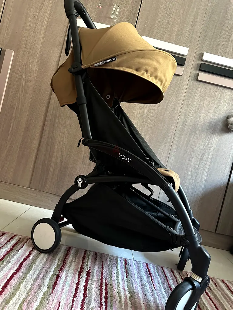 Babyzen yoyo2  stroller perfect condition63205357482369117