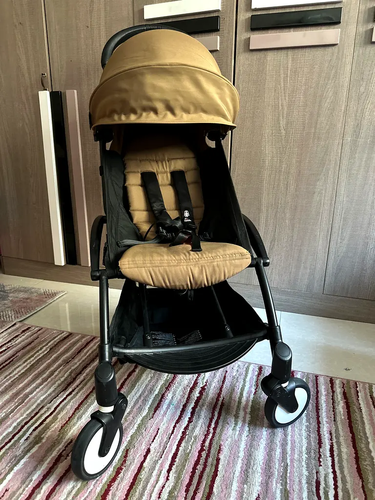 Babyzen yoyo2  stroller perfect condition63205357482369116