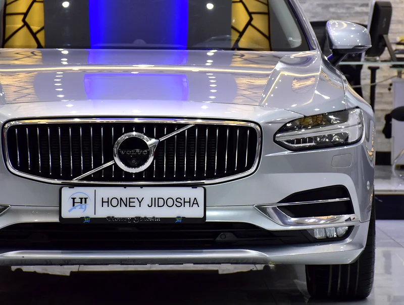 AED 1,272 EMI at 0% DP | Volvo S90 T6 AWD (2018 Model) in Silver Color, GCC Specs63221300805507113