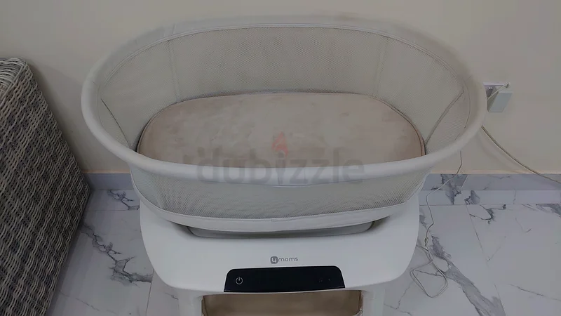 4momes swinging baby cot62929659284609112
