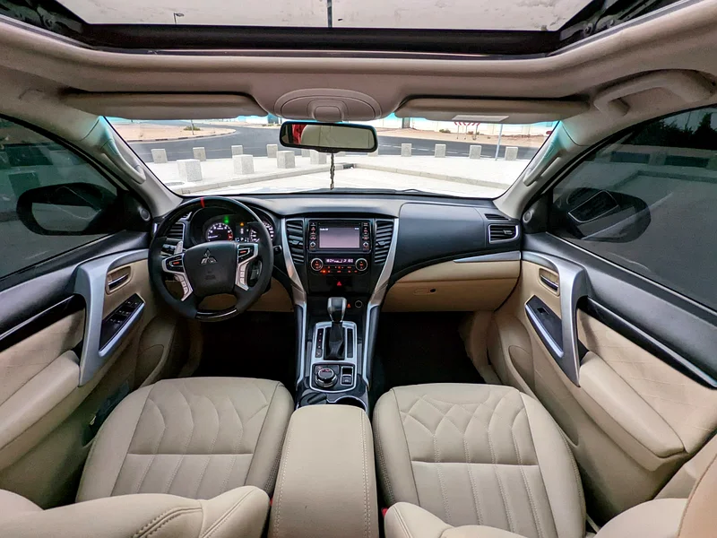 MITSUBISHI MONTERO SPORT 2019 GLS 4WD FULL OPTION GCC IN EXCELLENT CONDITION63152748733186112