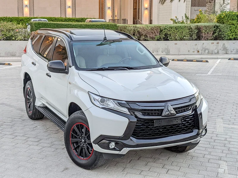 MITSUBISHI MONTERO SPORT 2019 GLS 4WD FULL OPTION GCC IN EXCELLENT CONDITION63152748733186110
