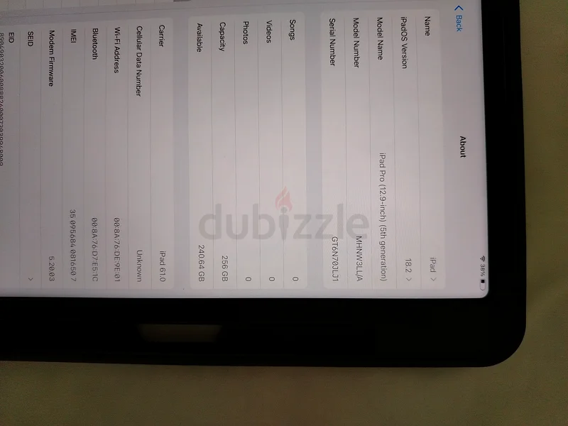 IPad pro 12.9 5th generation 256 with cover