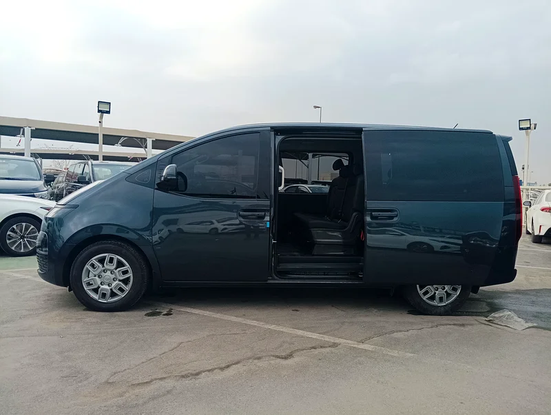 VIP , Full Electric Door , Hyundai Staria, Diesel, 9 Seats, Full Option63171299158914112