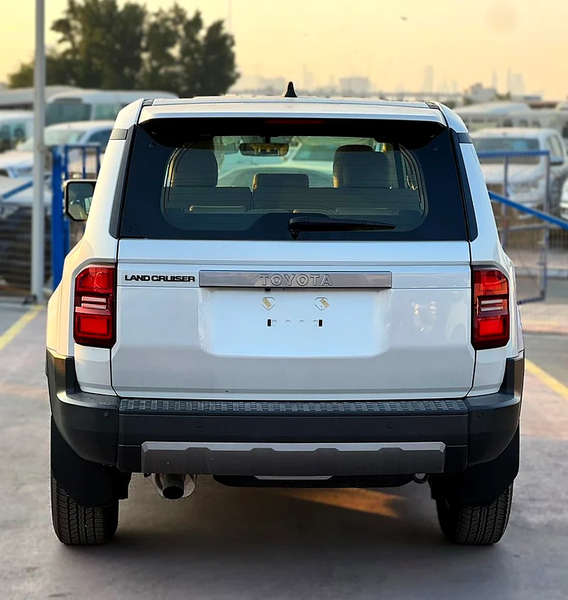 Toyota land Cruiser Prado 4*4  2.7L A/T PETROL 2024 White color63399952693507114