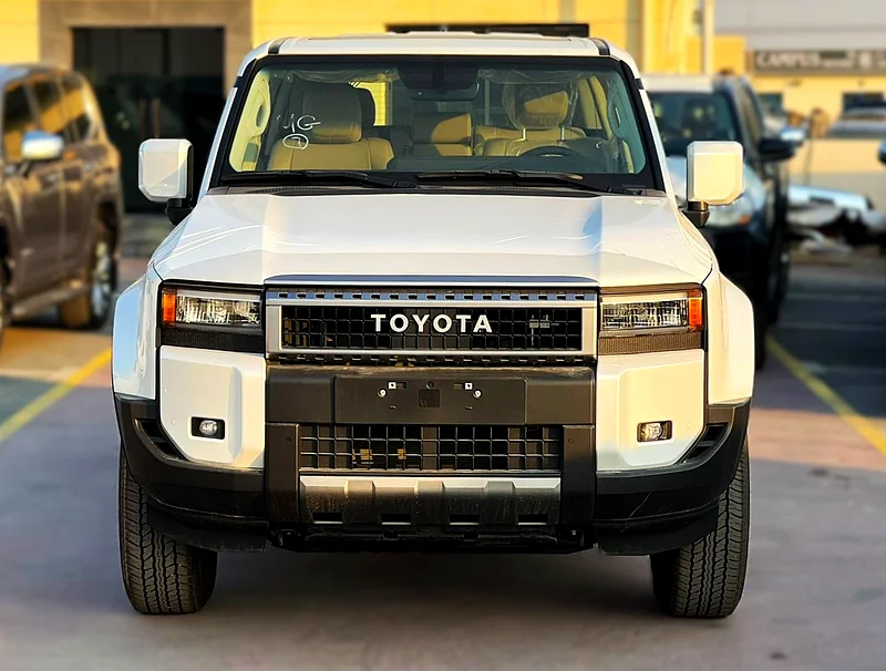 Toyota land Cruiser Prado 4*4  2.7L A/T PETROL 2024 White color63399952693507111