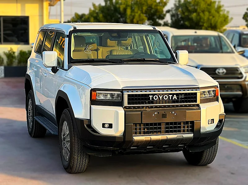 Toyota land Cruiser Prado 4*4  2.7L A/T PETROL 2024 White color63399952693507112