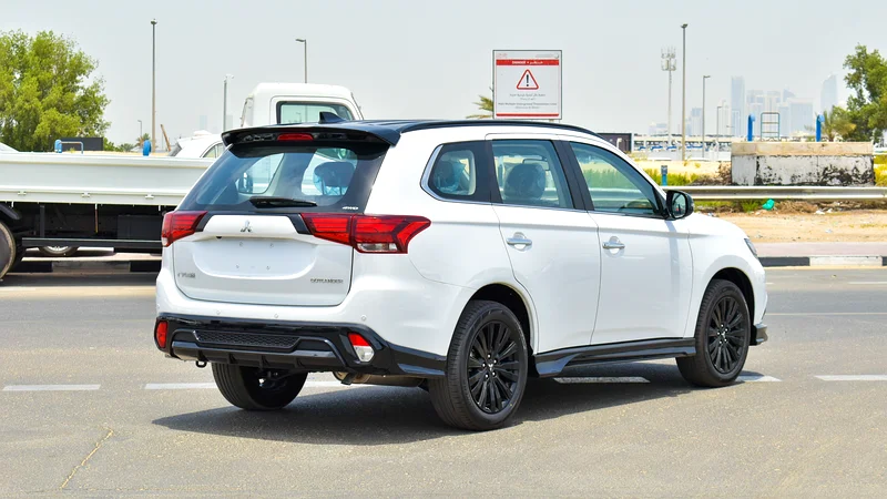 Brand New Mitsubishi OutlanderEnjoy Black Edition 2022 2.4L A/T FWD |White/Black| O-BLACK| FOR LOCAL63223817120385114