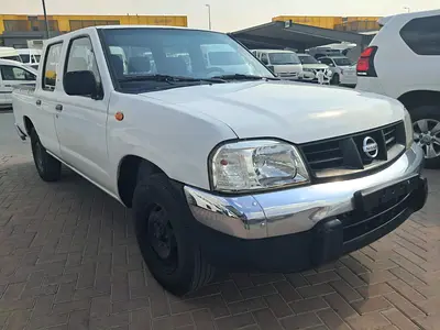 2013 Nissan Pick up - Excellent condition