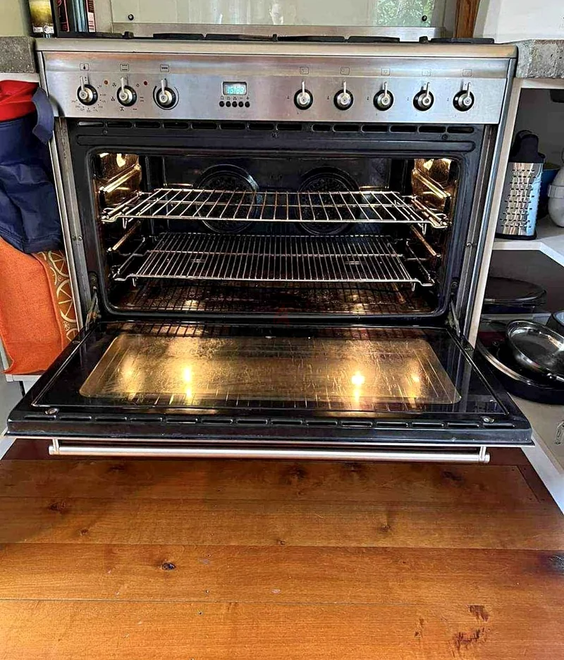 محمصة غازية من Smeg بـ 5 شعلات، فرن كهربائي، 90 × 60 سم63167109571587111