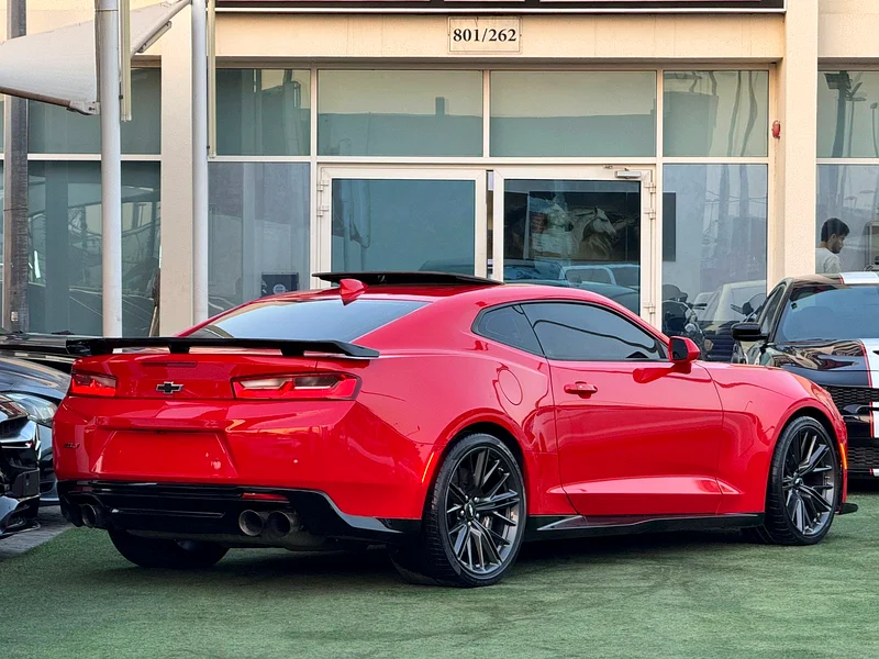 CHEVROLET CAMARO ZL1  GCC 2017 perfect condition Zero accidents  Full option  Full carbon fibre63153227690753114