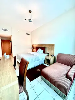 Gorgeous Master in a 2 BedRoom 5 star Branded Hotel Apartment
