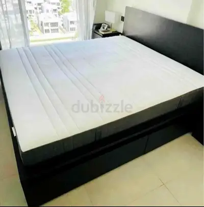 IKEA malam king size 180/200bed with IKEA mattress and 2 storage drawers underneath