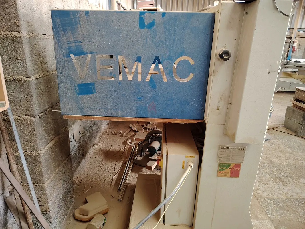 Veneer cutting machine63257633371522112