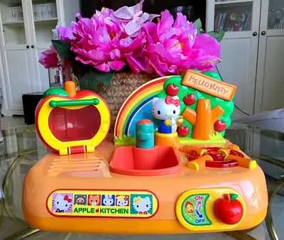 Hello Kitty little apple kitchen