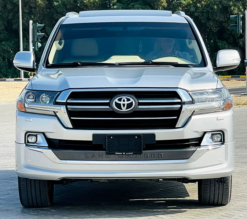 Toyota Land Cruiser GXR V6 Grand Touring 2020 model, agency paint63141657140867111